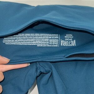 Victoria Sport Teal Leggings